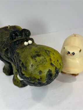 Vtg Candle Creations Lot of 2 Green & White Hippo 1970’s Unused Wax MCM Candles